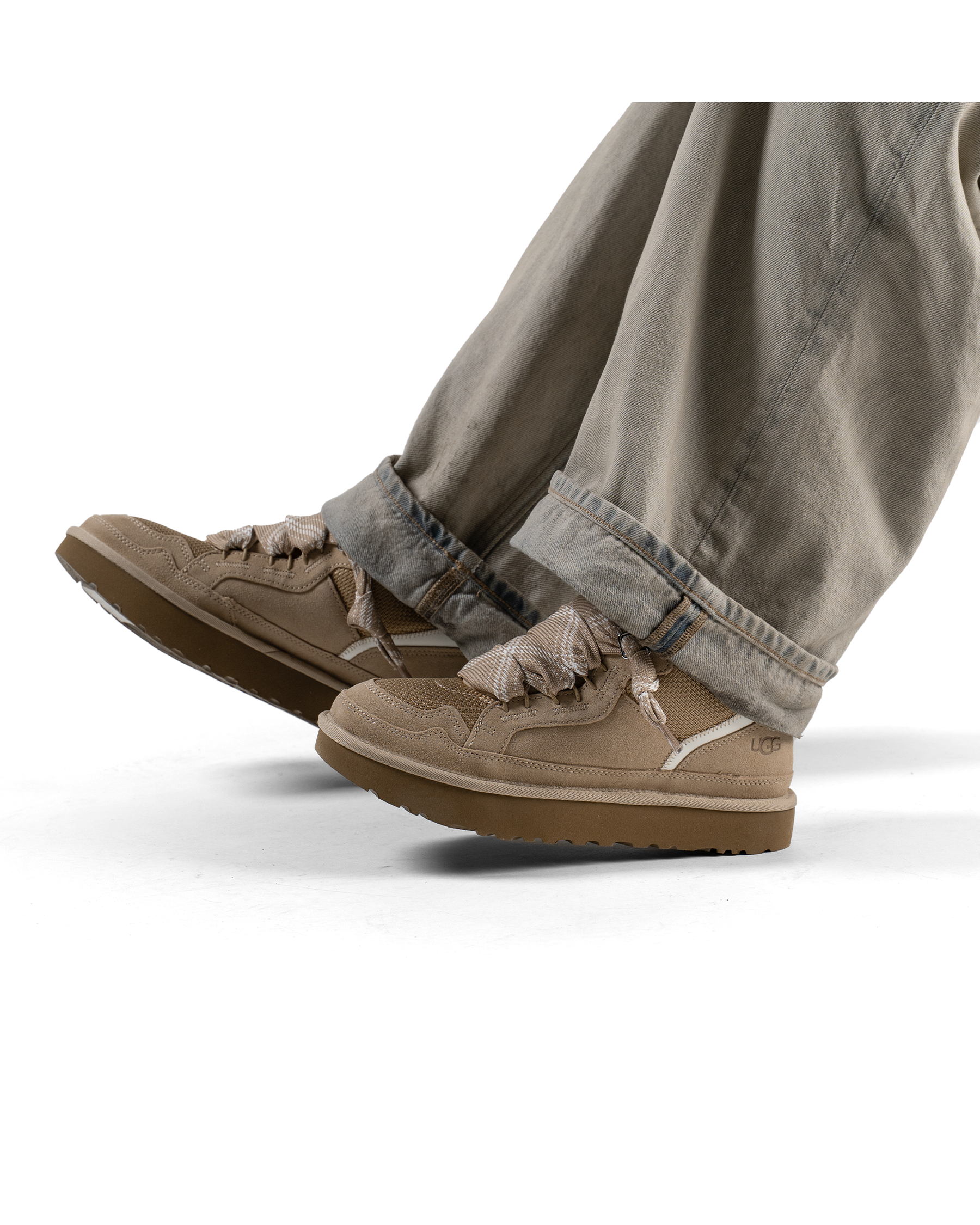 UGG Lowmel Sand (Women's)