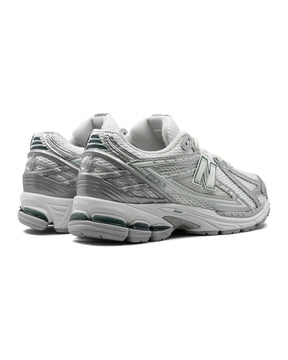 New Balance 1906R Silver Metallic Sea Salt